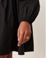 cotton v-neck mini smock dress in black